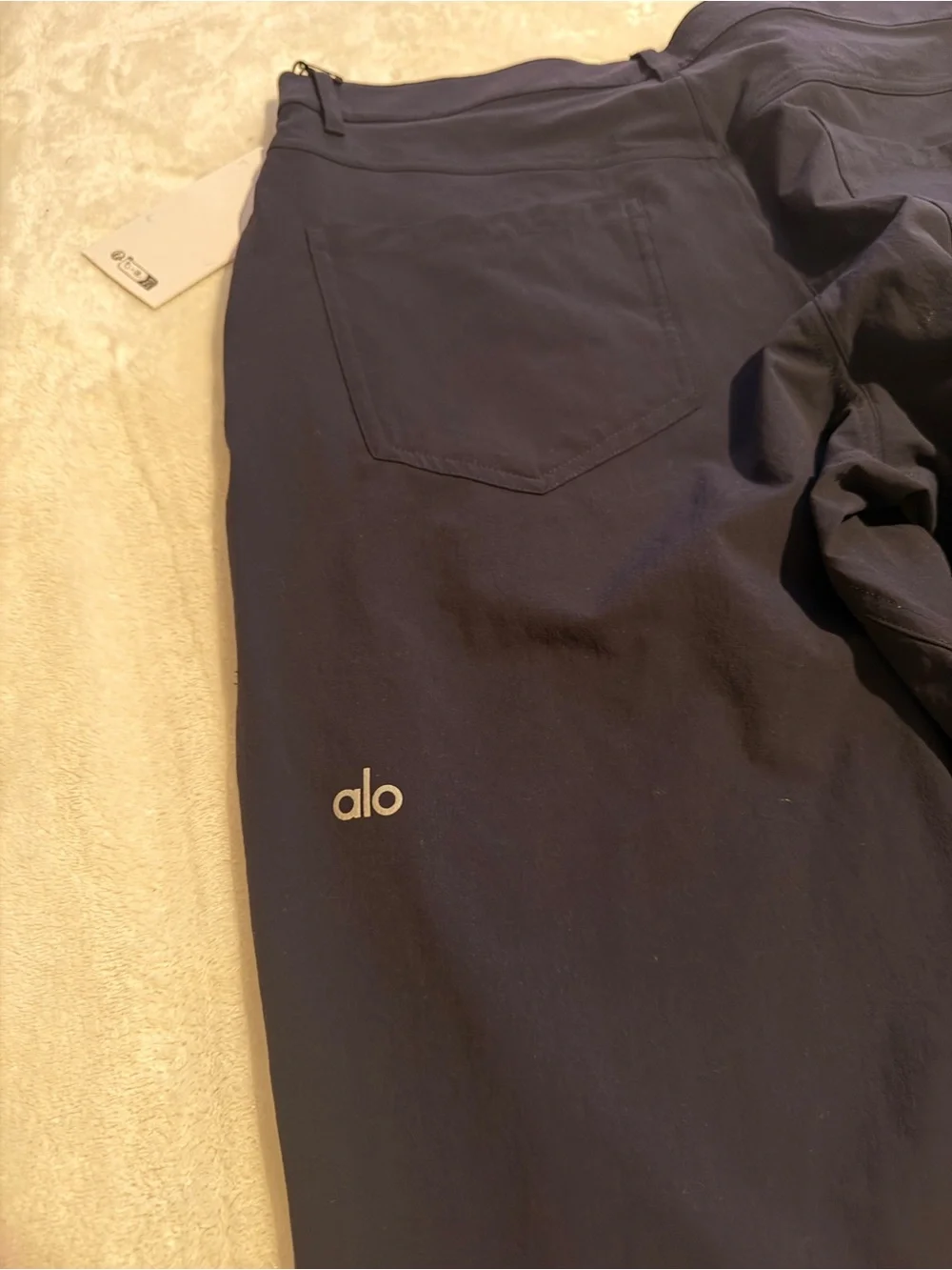 NWT ALO Yoga Day and Night Pant Dark Navy Men’s M5129R